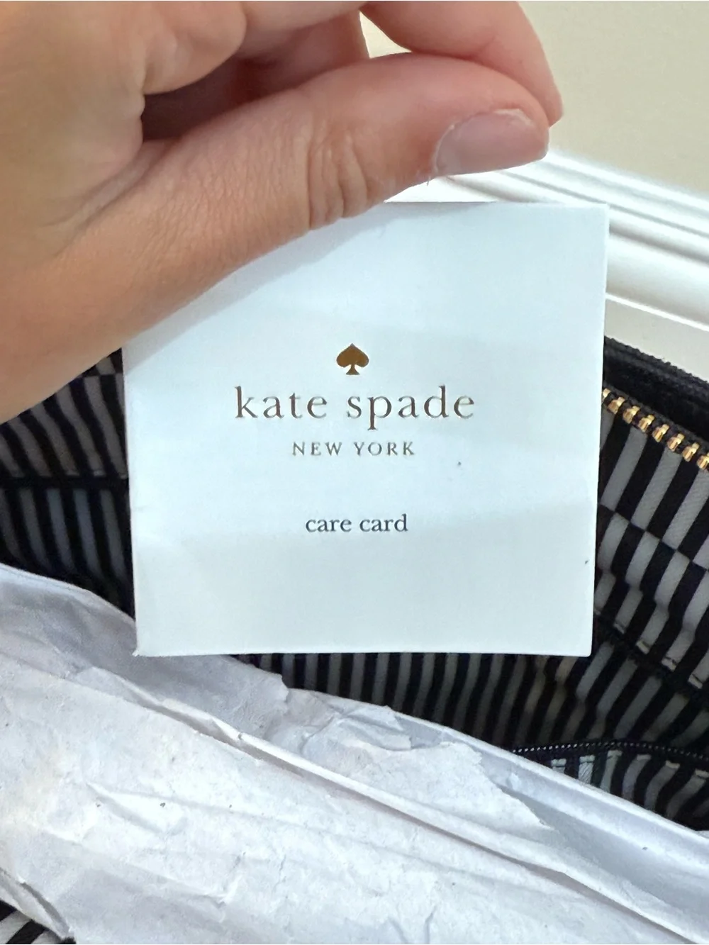 New with tags kate spade Minnie Mouse Black Tote with Red Bow